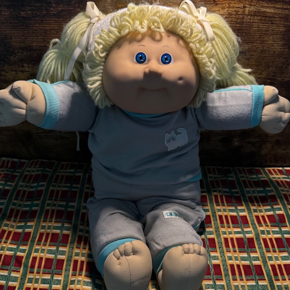 Vintage Cabbage Patch Kids Doll Blonde Yarn Pigtails Blue Eyes Grey Sweatsuit